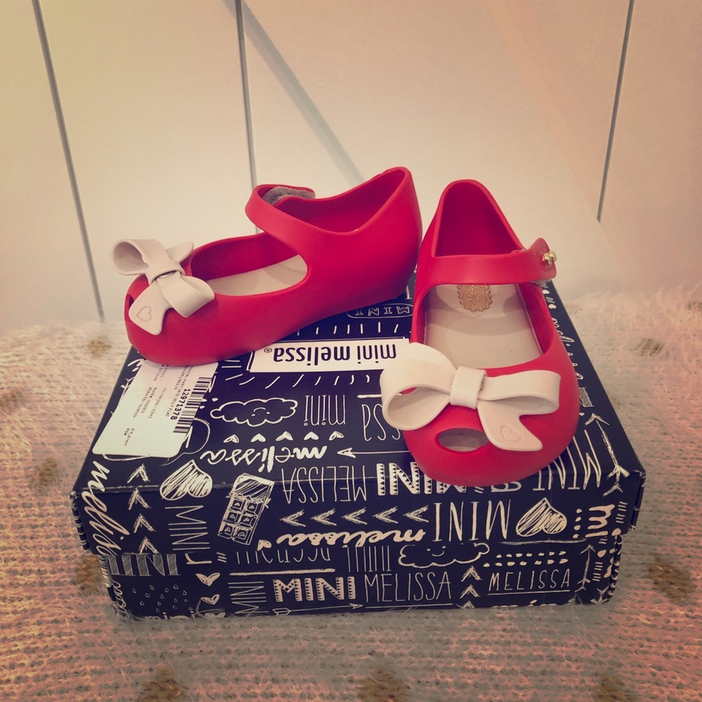 NWT Mini Melissa Ultragirl Bow